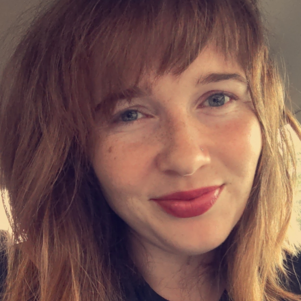 Meet your Posher, Caitlin